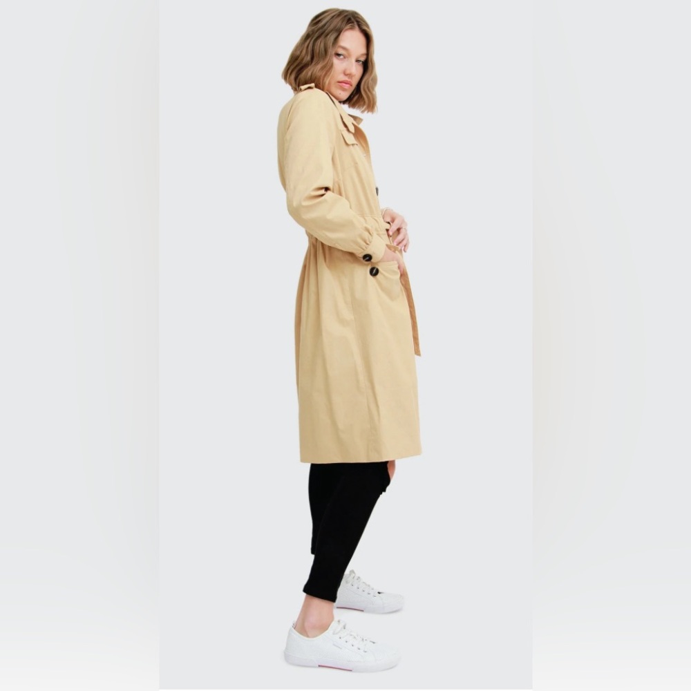 Belle & Bloom
Carlisle Button Front Trench Coat - Camel L